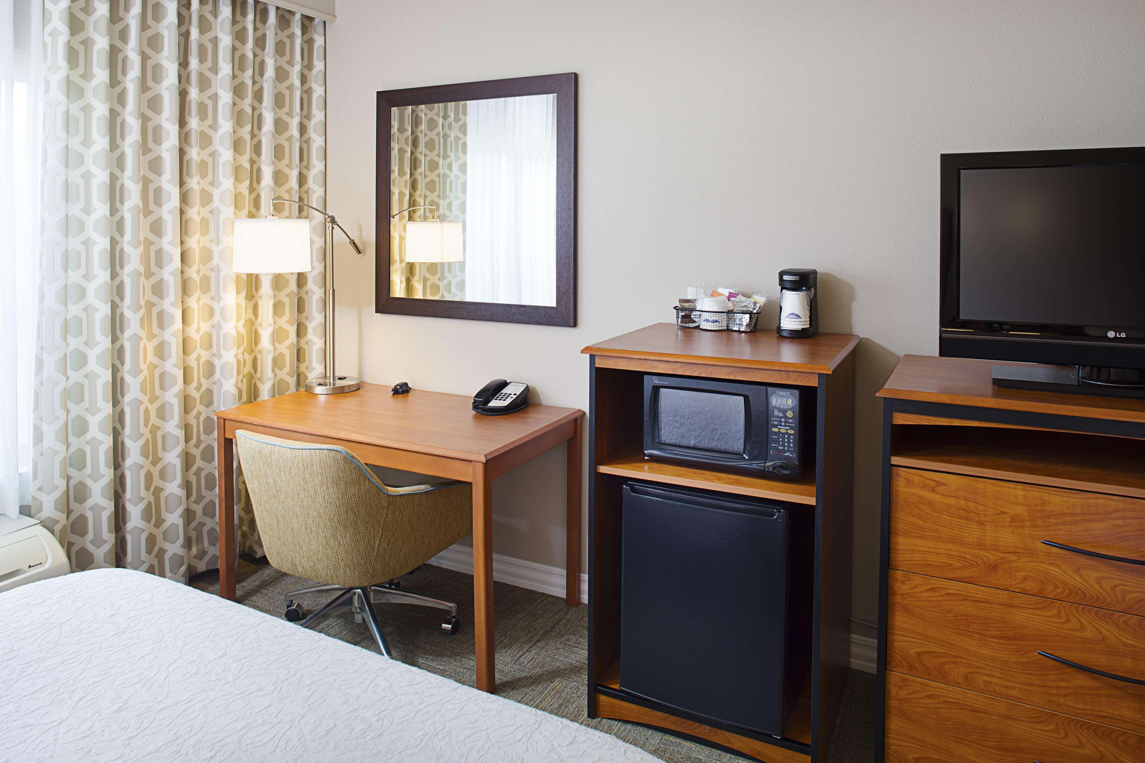 Hampton Inn & Suites Ланкастер Экстерьер фото