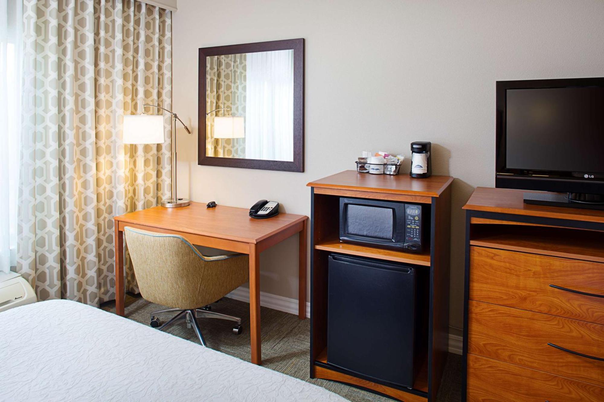 Hampton Inn & Suites Ланкастер Экстерьер фото