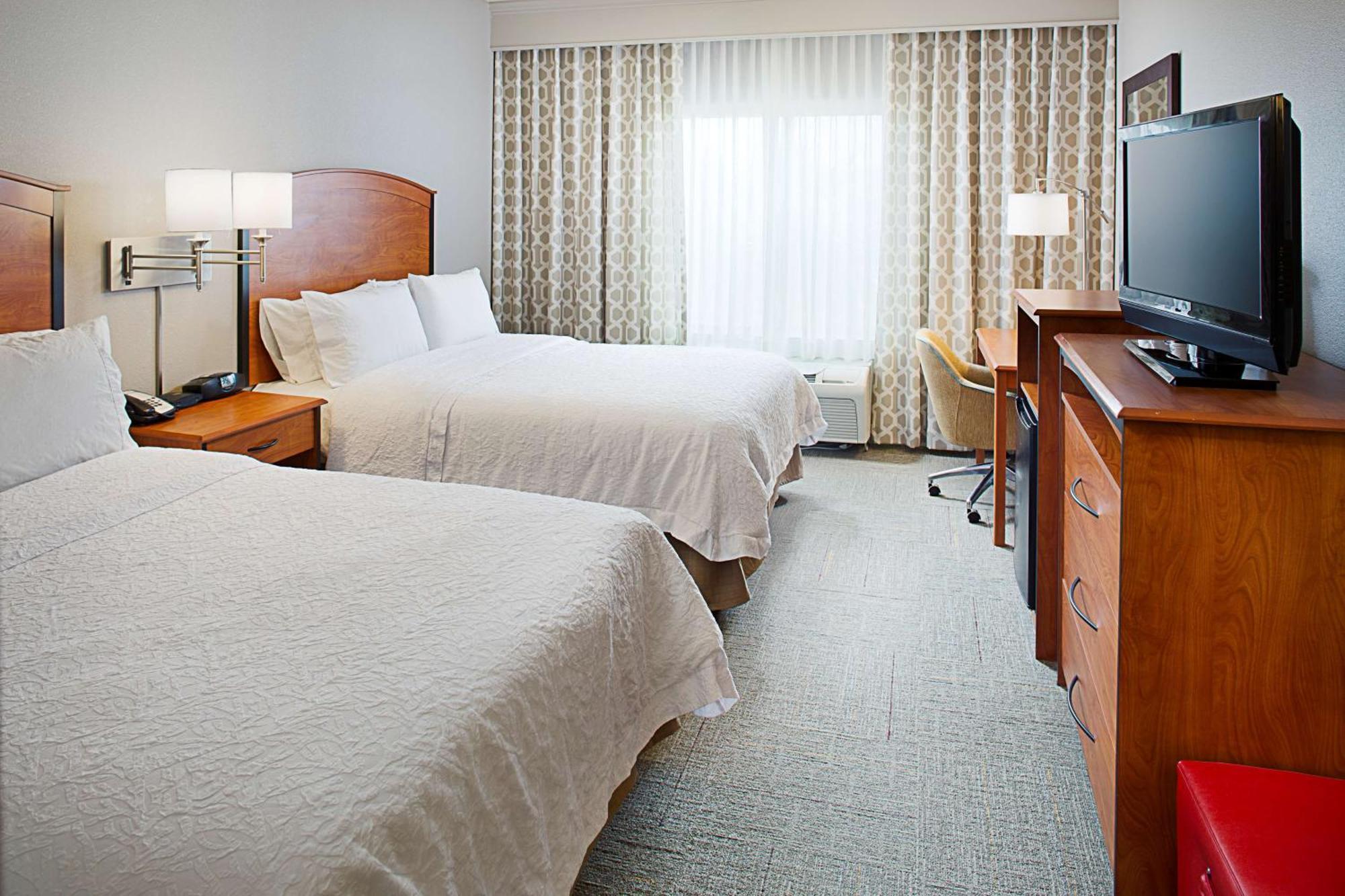 Hampton Inn & Suites Ланкастер Экстерьер фото