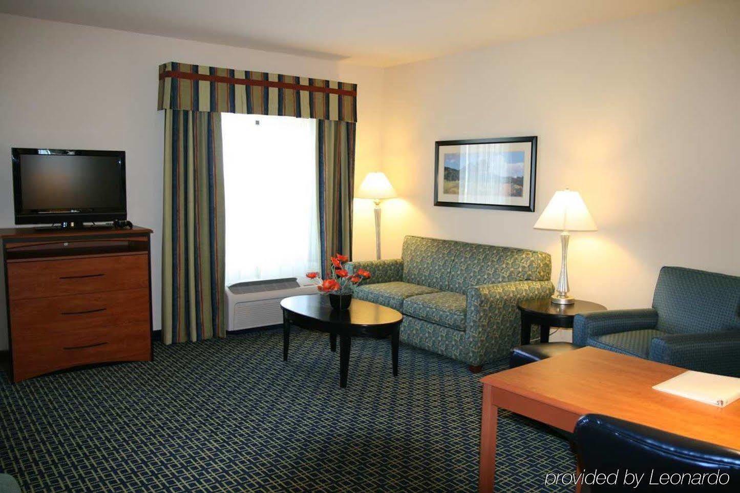 Hampton Inn & Suites Ланкастер Экстерьер фото